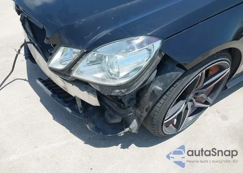 2011 Mercedes-Benz E 350 4Matic z USA, uszkodzony, nr VIN WDDHF8HB5BA339118